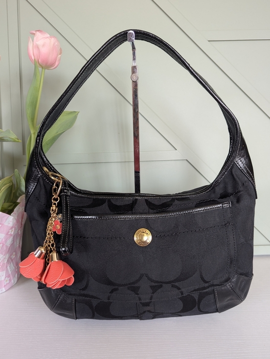 Coach Handbags - Coach Vintage Signature Ergo Hobo bag